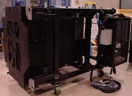 Fig. 6. Hokupa a 85 (in the lab, left), one of the e85 element systems built at the IfA. It is an 85-channel adaptive relay designed to mount directly on the telescope (right).