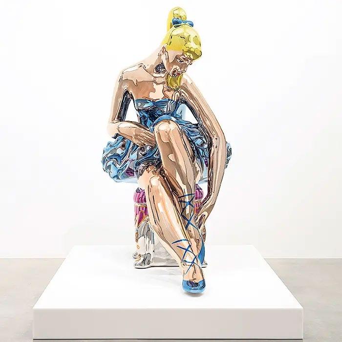 Seated Ballerina (2010-15) Fredrik Nilsen Koons talks in a soft, persuasive monotone that some critics compare to the mellifluous seductions of a travelling salesman.