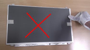 (1) Handling method notice Do not lift and hold the panel with single hand at right or left