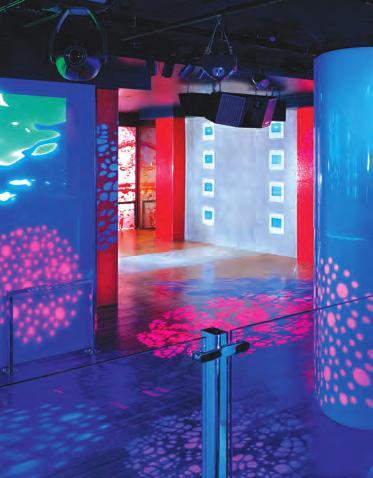 Transforming Chicago with ColorBlast Transforming the Nightclub Chicago s ultra contemporary Soundbar boasts two levels of entertainment with an eye-popping interior unlike any other.