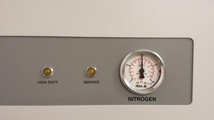 Check the nitrogen generator reading (It is located on the left of the computer bench). It should be around 100 psi (see generator figure below).
