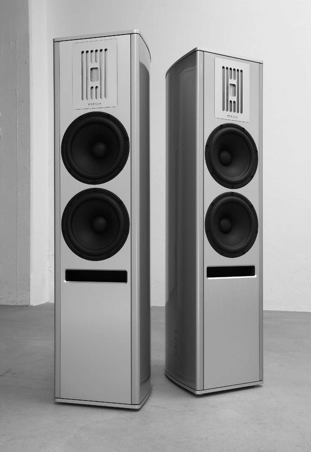 PIEGA CL 90 X Reference floor-standing loudspeaker with coaxial ribbon system CL 90 X It only takes a few words to describe the CL 90 X: Fascinating sound quality free of interference, from the