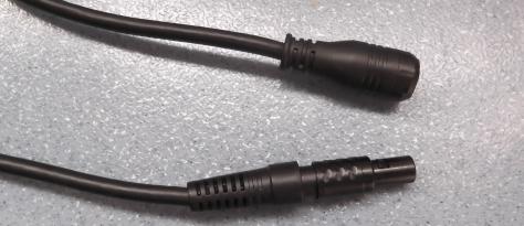 The electrical connection between modules. Signal connection: connecting the male and female plugs between two screens.