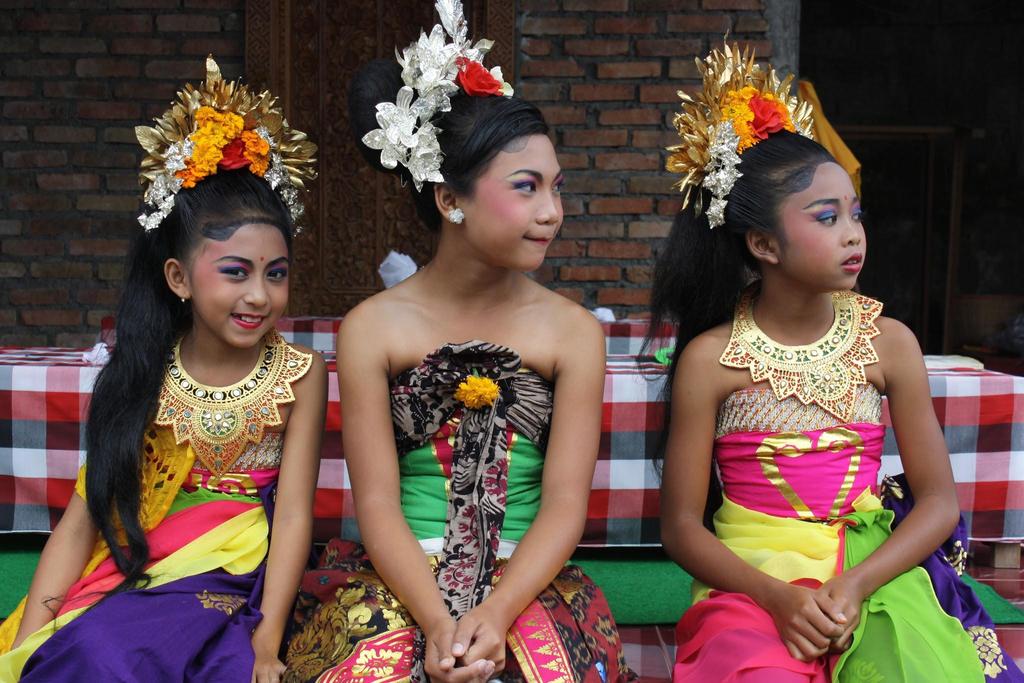 Tari - Dance In Bali,