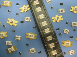 GaAs PHEMT): wideband DC-17GHz and 1W- 20W 3) SSPA modules and pallets: 30MHz-17GHz and up to 100W.