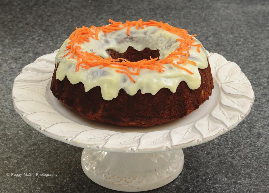 12 Listen and circle a or b. 5 Alfie : It's Grace's birthday tomorrow. I'm making a cake for her. Barek: What kind of cake? Alfie : A carrot cake. Barek: Really? Does Grace like carrot cake?
