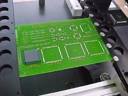 One of the two sides is equipped with a spring loaded PCB clamping system.