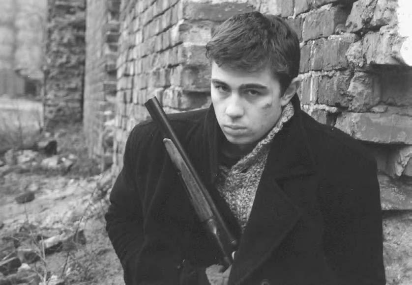 94 POP CULTURE RUSSIA! Sergei Bodrov Jr. as Danila Bagrov in Alexei Balabanov s Brother (1997), the first Russian blockbuster, albeit in video releases only.
