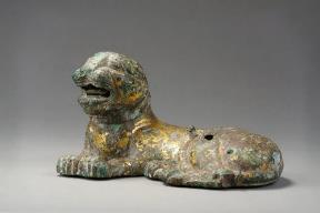 Section II: Birth of the Qin Empire (Room 2) Tiger Weight Qin dynasty (221 206 BC) Gilded bronze L. (7.9 in.) H. (4.4 in.