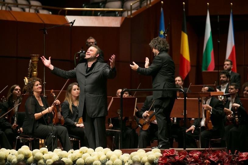 Over the years the Malta Philharmonic Orchestra has performed with a number of distinguished concert artists, world-renowned conductors and also personalities from the pop world.