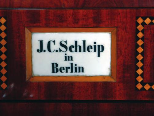 C. Schleip in Berlin Mahogany veneer. Extent F 1 - f 4.