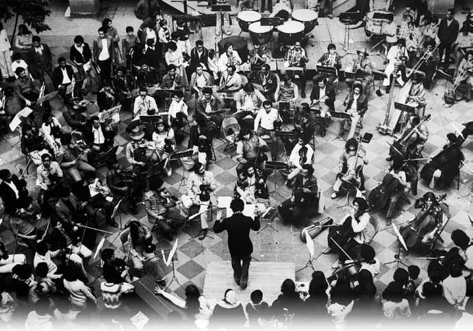 The Youth Symphony Orchestra of Venezuela at its international debut in Mexico City, 1975 A choral chronicle: 35 years on etting everyone together was no easy task.