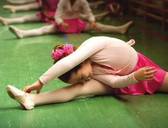 Students will learn dance vocabulary and proper body placement.