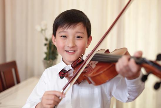 Display 4.10 persist word family persist verb persistent adjective persistence noun Chen wanted to play violin in the youth symphony. He had to persist.
