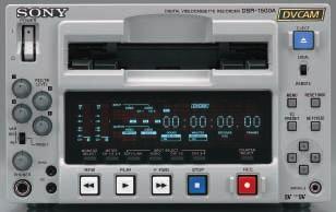 02 MAIN FEATURES Compact Design - Ideal for Desktop Editing Style The DSR-1500A is half-rack size, 3U high.