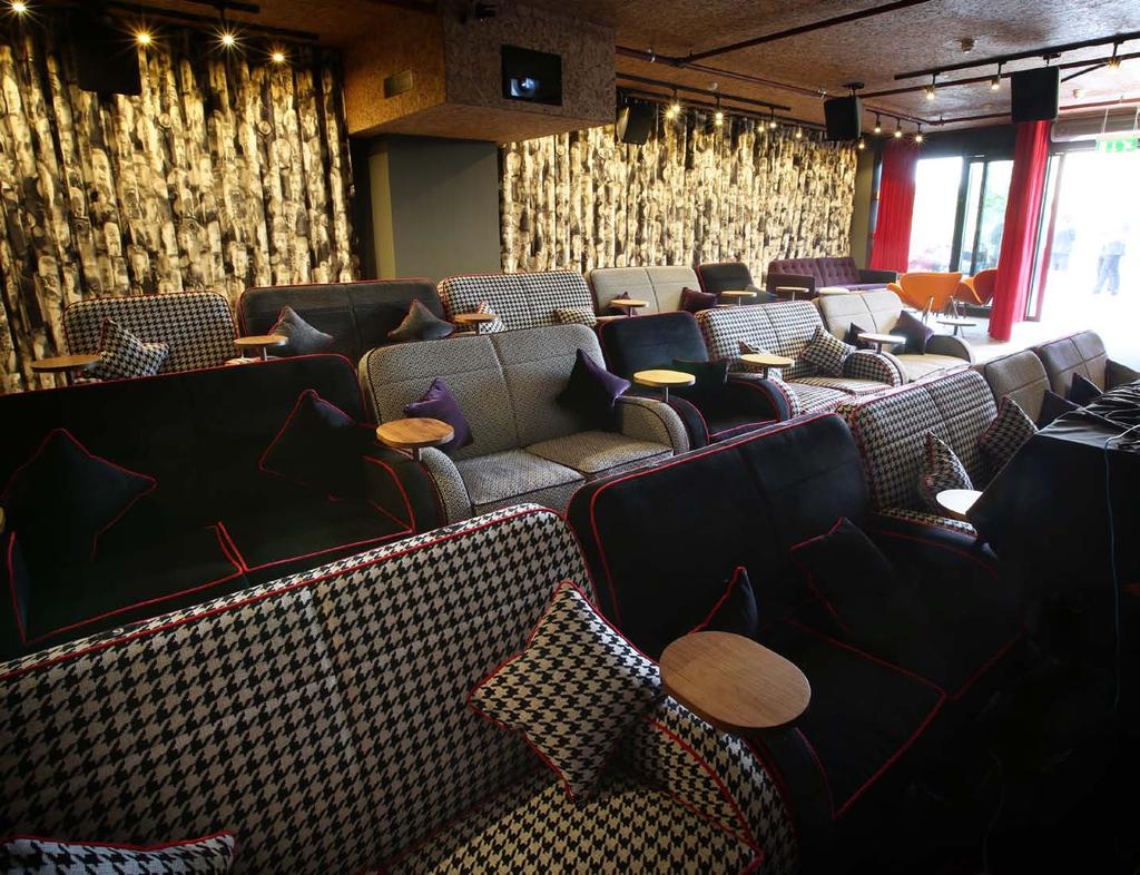 King s Cross Everyman on the corner! Handyside Street, London N1C 4BP Everyman on the Corner! is a bespoke-designed, 26 seat cinema. This charming venue is equipped with a super bar.