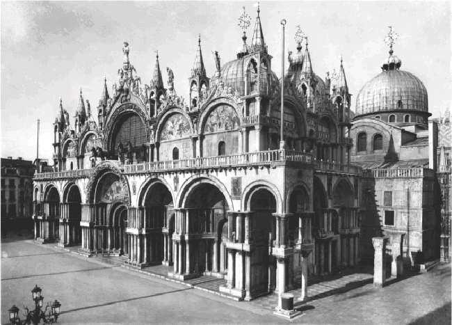 Willaert and the Art of Transition : Music from the Earliest Notations to... 2 / 5 2011.01.27. 13:24 fig. 15-4 St. Mark s Cathedral, Venice.