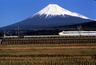 Read : Mount Fuji, Japan Golden