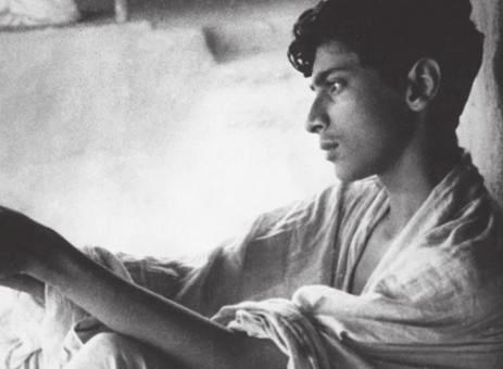 APARAJITO THE UNVANQUISHED Director: Satyajit Ray India / 1956 / B&W / Bengali / 109 mins Aparajito picks up where Pather Panchali ends, with Apu and his family having moved away from the country to