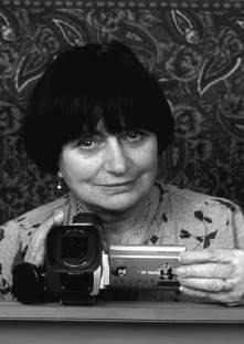 TRIBUTES AGNÈS VARDA: Grandmère of Cinecriture In a 1960s interview, Agnès Varda says about her first film, Le Point Courte, I wanted to make a film that was not very pleasant to watch, but people