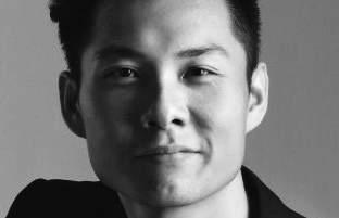 ANTHONY CHEN Born in Singapore, Anthony Chen s debut feature Ilo Ilo debuted in Directors Fortnight at the 2013 Cannes Film Festival and was unanimously awarded the Camera d Or, making history as the