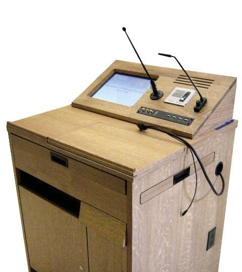 EVERY TEACHING STATION IS CONNECTED TO A CEILING PROJECTOR AND SPEAKERS Microphone Light Touchscreen Flip-up note stand Keyboard Drawer DVD / VCR Intercom USB and AV inputs / outputs Laptop