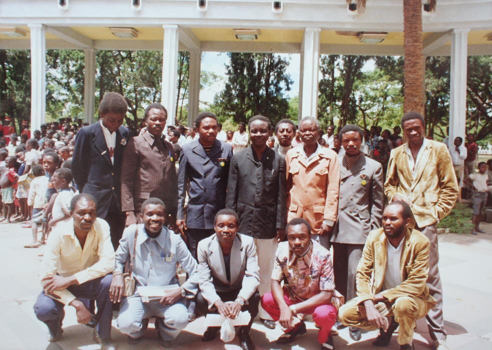 1990: Bosco and others were awarded the Medaille Chevalier l'ordres Nationale du Léopard 156 at le batîment de 30 Juin, next to RTNC (national radio station) in Lubumbashi.