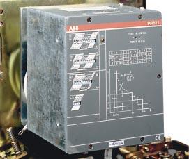 1 Protection relay On request, the circuit-breakers in the HD4/R series with rated voltage up to 24 kv can be fitted with self-supplied PR521 type microprocessorbased overcurrent relays, available in