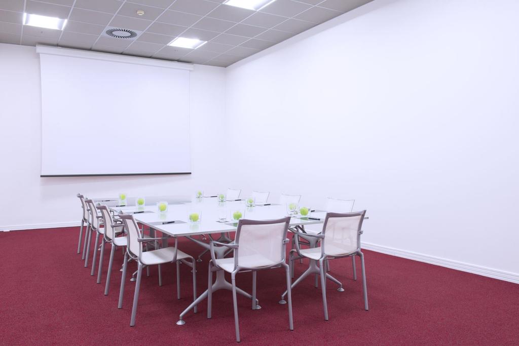 STAMPA BOARDROOM Stampa Boardroom seats from 10 to 50 delegates at theatre style or 8 to 20 classroom