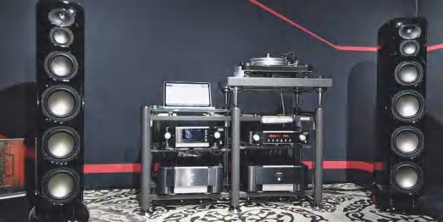 It s joined by the 519 CD/DAC/streaming solution with Class A headphone amp. www.marklevinson.