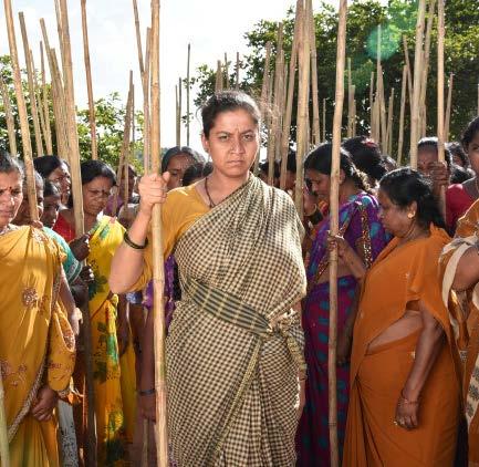 MUDLASEEMEYALI ªÀÄÆqÀ è¹ãªéäaiàä INDIA / 2017 / KANNADA / 122 MIN. A widow belongs to tribe, wants to make her only daughter, literate. This tribe has a tradition of selling girls and widows.