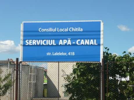 Orașul este acționar unic la AQUASERV CHITILA SRL, având ca obiect de activitate
