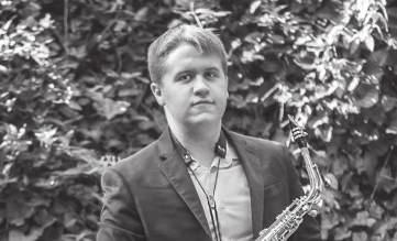 Andrew Sigler s piece Through All Panics is a world premiere. With a relentless rhythmic drive throughout, this piece features complex conversational interplay between the pianist and saxophonist.