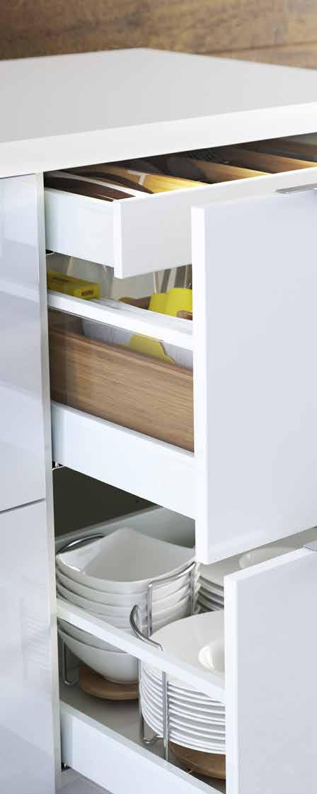 02 Nova kuhinja stvorena za tvoj način života. Ova je brošura tvoj vodič za novi IKEA sustav kuhinja.