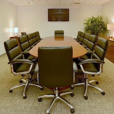 from plentiful windowed offices All offices, from sophisticated single workstation offices to large team rooms, are private On-site managerial, administrative and technical support