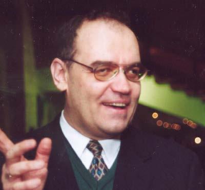 Sergey Lavrentiev Sergey Lavrentiev (Orel, 1954) diplomirao je na prestižnom institutu VGIK u Moskvi. Tijekom perestrojke bio je jedan od pokretača novog vala u sovjetskoj filmskoj kritici.