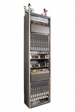 6.4.1 Branching and indoor arrangment 4 differents ETSI racks are available for full indoor installation of MPT-HL: 2200 mm able to host up to 20 MPT HL on 2 different RT subracks.