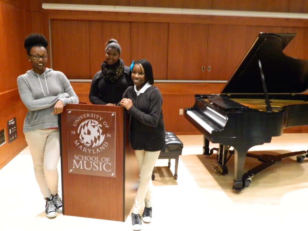 Ashley Powell (senior), Desca Samuel (freshman) and Shiana Spencer (freshman) attended an exciting and educational Piano Studio session of world renowned pianist