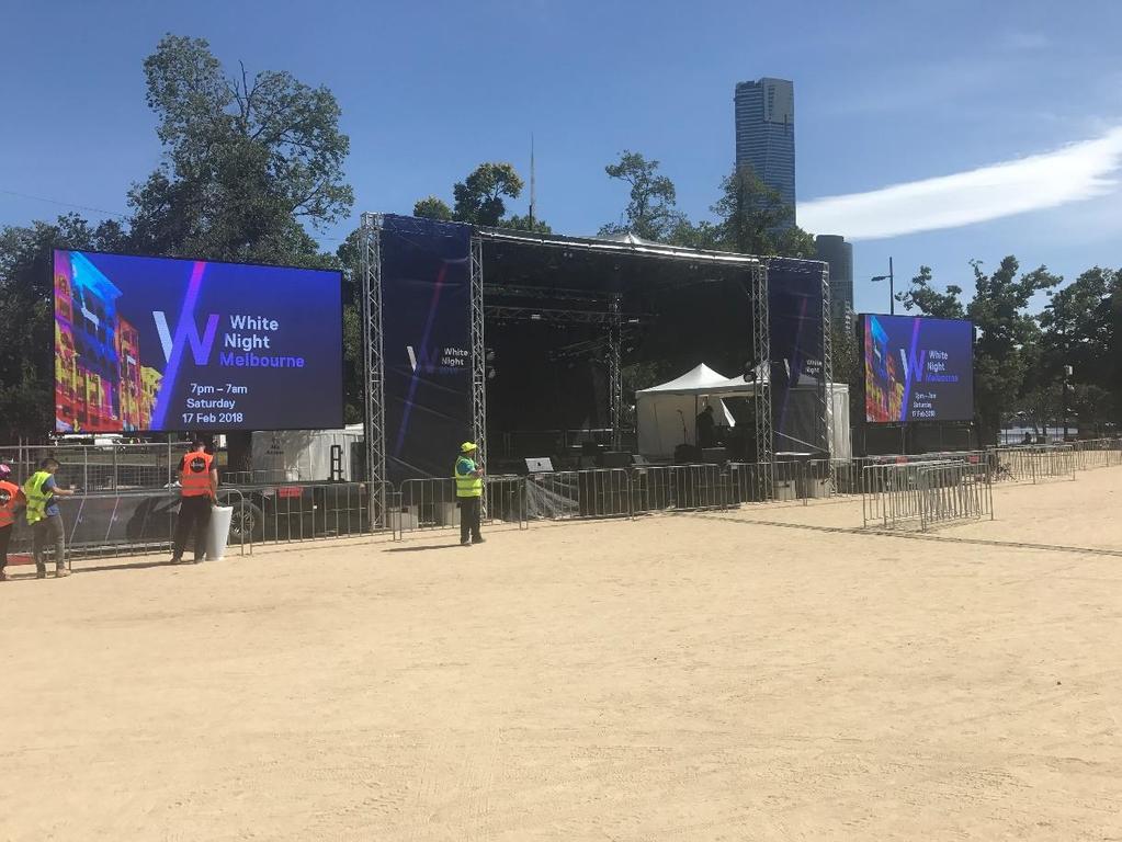 PUBLIC EVENTS White Night Melbourne, VIC Side of stage screens Our matching pair of P6 15sqm screens were used as side of stage screens at the World Stage for Melbourne s