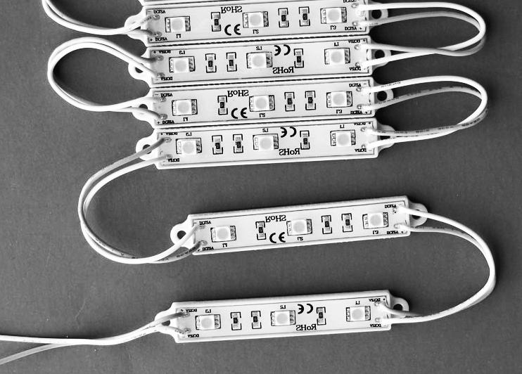 Modules are linked on 2-conductor 18AWG zip cord, 161mm (6.5") center-to-center spacing. Maximum string is 50 modules, 10 Meters (32Ft). 0.72W per module, 36W per string. UL, CE.