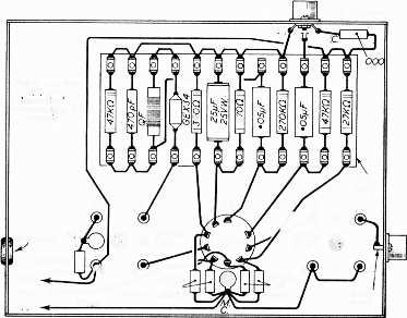 Coar,o/ Aerie/ Socket April, 1959 e QTVS/ Coi/ Socket volve con Chassis Í doep e CFBo Triode- Pentode QTVS2 Coa Fig. 2. -Plan view of the chassis.