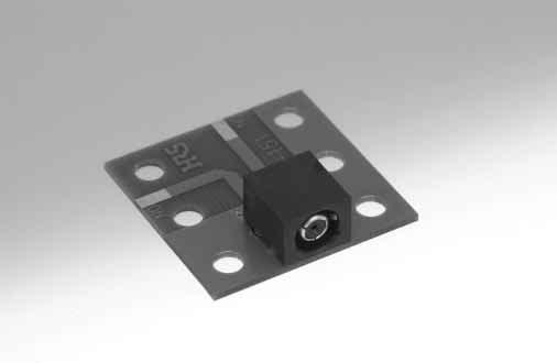 direction. 3. High durability uaranteed 5 insertion/removal cycles. 4. Space-saving The external dimensions of the board-mounted receptacle (5. mm high, 6.5 mm wide, 7.