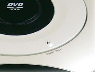 INSTALLATION Turn On the DVD Player 1. Remove the lens cap. 2.
