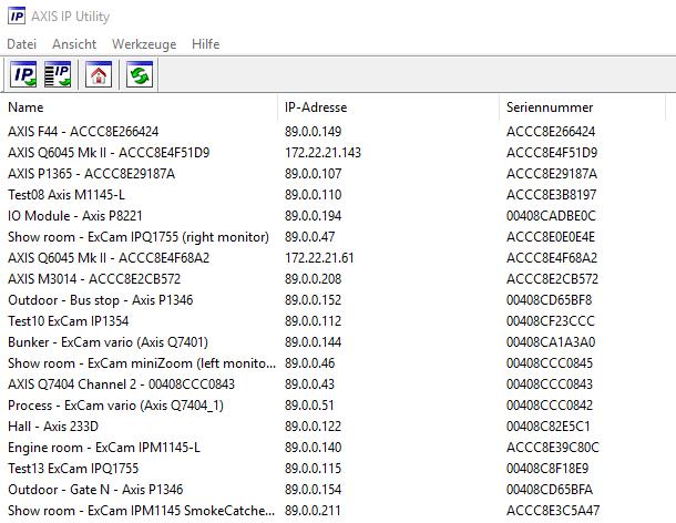 With the AXIS IP Utility, it is possible to determine the IP address under Windows; the included USB stick contains this application.