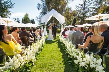 EVENT, CEREMONY, AND RECEPTION SITES FORMAL GARDEN Capacity: