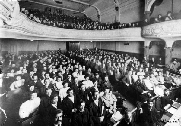 The viewing area of the Ouimetescope Movie theatre in 1906- Montreal Source: Archives de