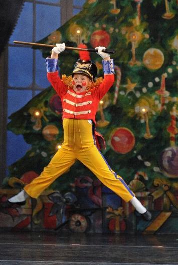 AMERICAN REPERTORY BALLET Nutcracker AUDITION 2018 Information Packet and Checklist Online audition registration information at the end of this packet.