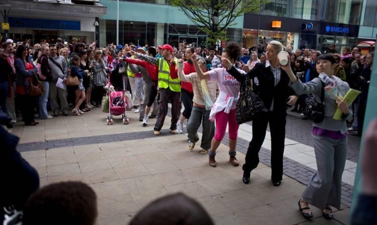 cheers up your day It was just brilliant and it just brightened Coventry up and it was so impromptu they were just randomly dancing and you don t know which people are going to join