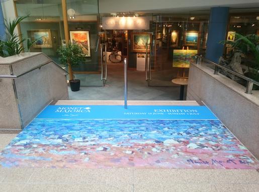 SQUARE 7M MALL BANNER Eye-catching and prominent in equal measure, this double-sided banner is