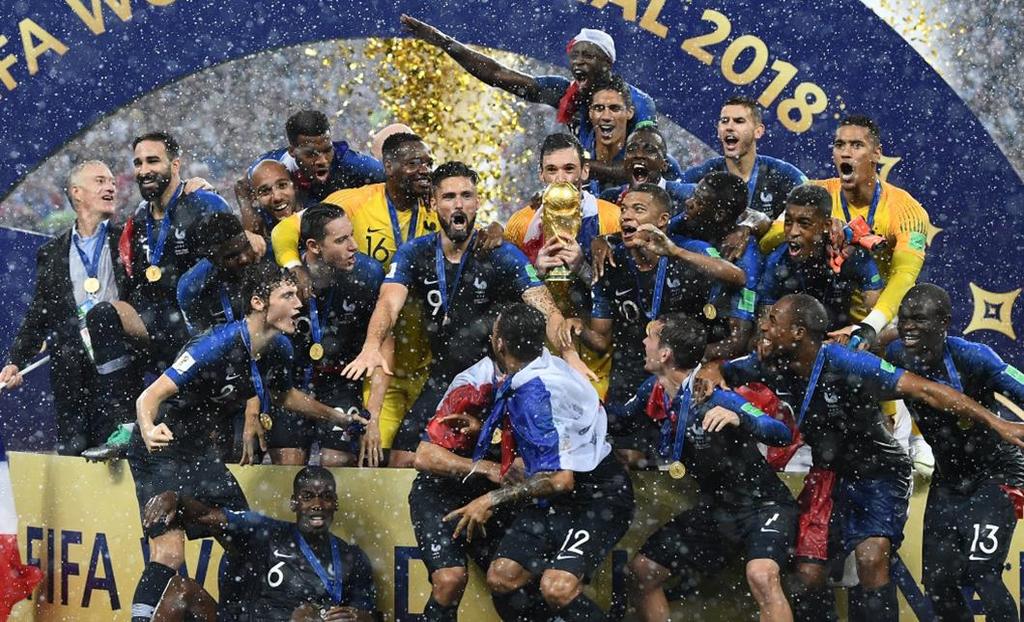 FIFA WORLD CUP: THE UNIQUE CAPACITY OF TF1 TO FOSTER OUTSTANDING CONTENT Capacity of TF1 to gather most of the TV viewers - Average of 9 M TV viewers (43% on 4+) for all of the 28 games aired -